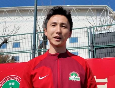 世俱杯买球网站-尹鸿博：我喜欢王钰栋，他的技术特点在中国球员中很欠缺